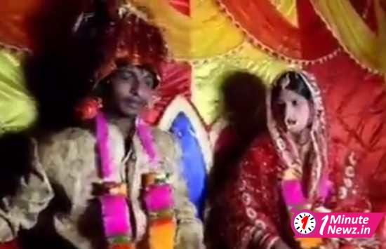 Groom wants dowry or threatens to cancell wedding পণ না দেওয়ায় কনের পাশে বসে বিয়ে ভাঙার হুমকি