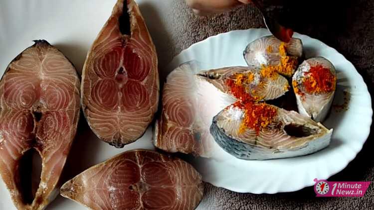 ilish macher tel jhal recipe