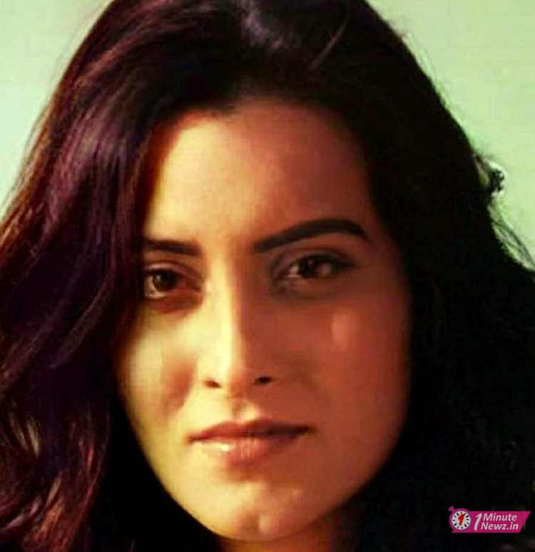 vinod khanna as girl