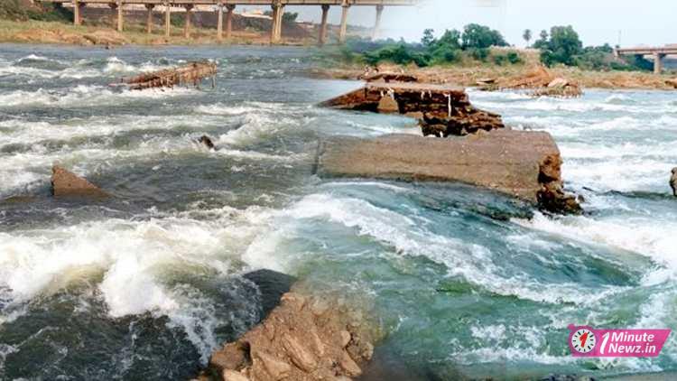 ratmohona falls in ghatshila