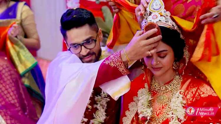 gaatchora serial khori and riddhi tied up knot