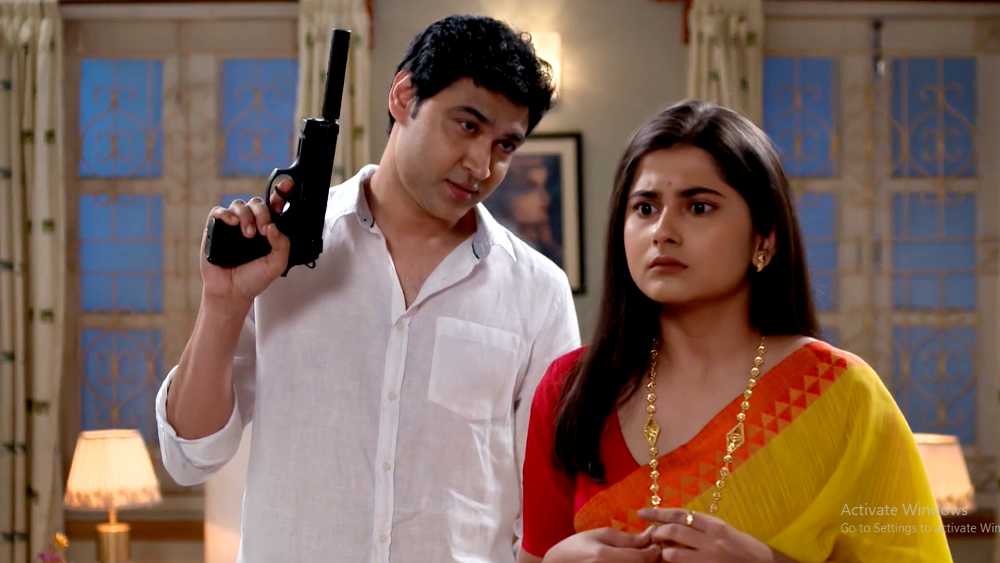 icche putul serial rup gave mayuri a gun